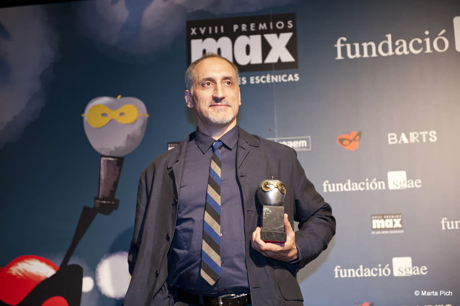 Arturo Martín Burgos, Max al Mejor Diseño de Espacio Escénico por ‘El triángulo azul’