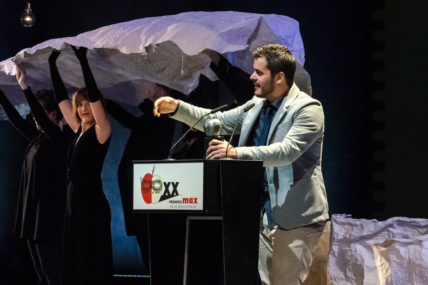 Damián Sánchez recibe el Premio Max a Mejor Composición Musical por “Mulïer”