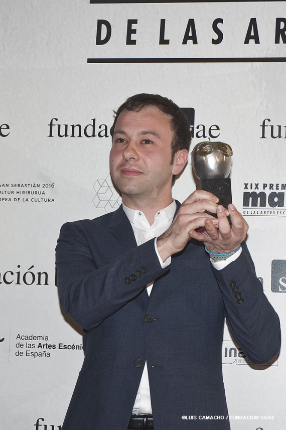 Víctor Sánchez Rodríguez Mejor autor revelación por ‘Nosotros no nos mataremos con pistolas’
