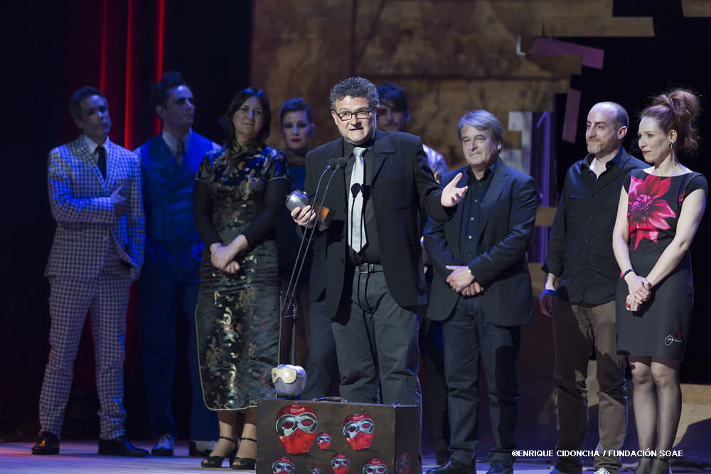 ‘L'Anguet lleig’ Mejor espectáculo musical