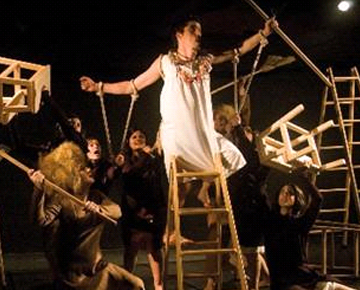 BAI pone en pie ‘La casa de Bernarda Alba’ en el Teatro Baracaldo