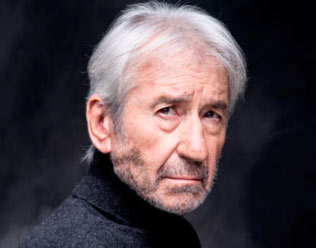 José Sacristán protagoniza el monólogo 'Señora de rojo sobre fondo gris', de Delibes