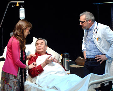 Las trifulcas hospitalarias de ‘Enfermo imaginario’ se ponen al servicio de la comedia