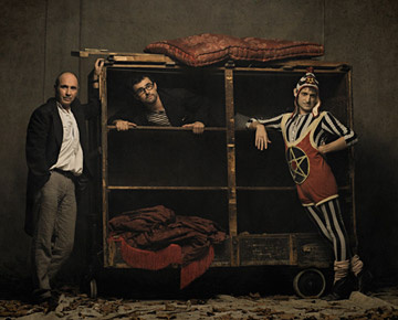 Las camas de ‘Llits’ llegan al Teatre Nacional de Catalunya